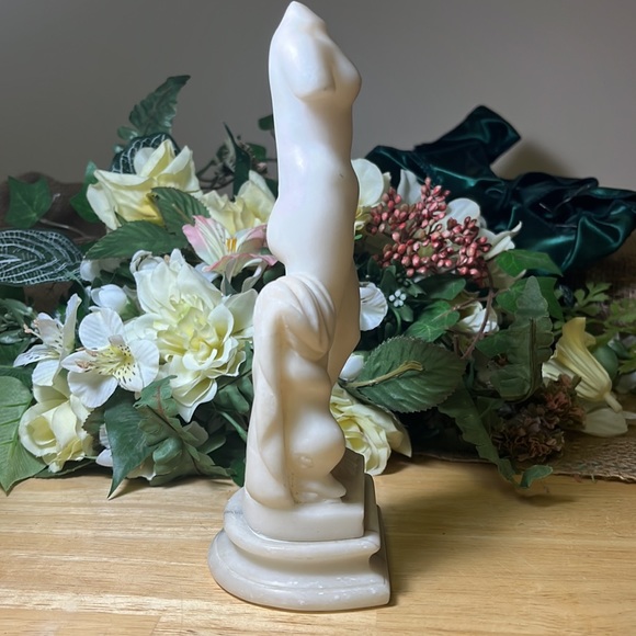 Marble statue - Picture 3 of 5